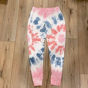 90° by reflex sweatpants, women’s small. Barely worn,colored pink, white, & blue